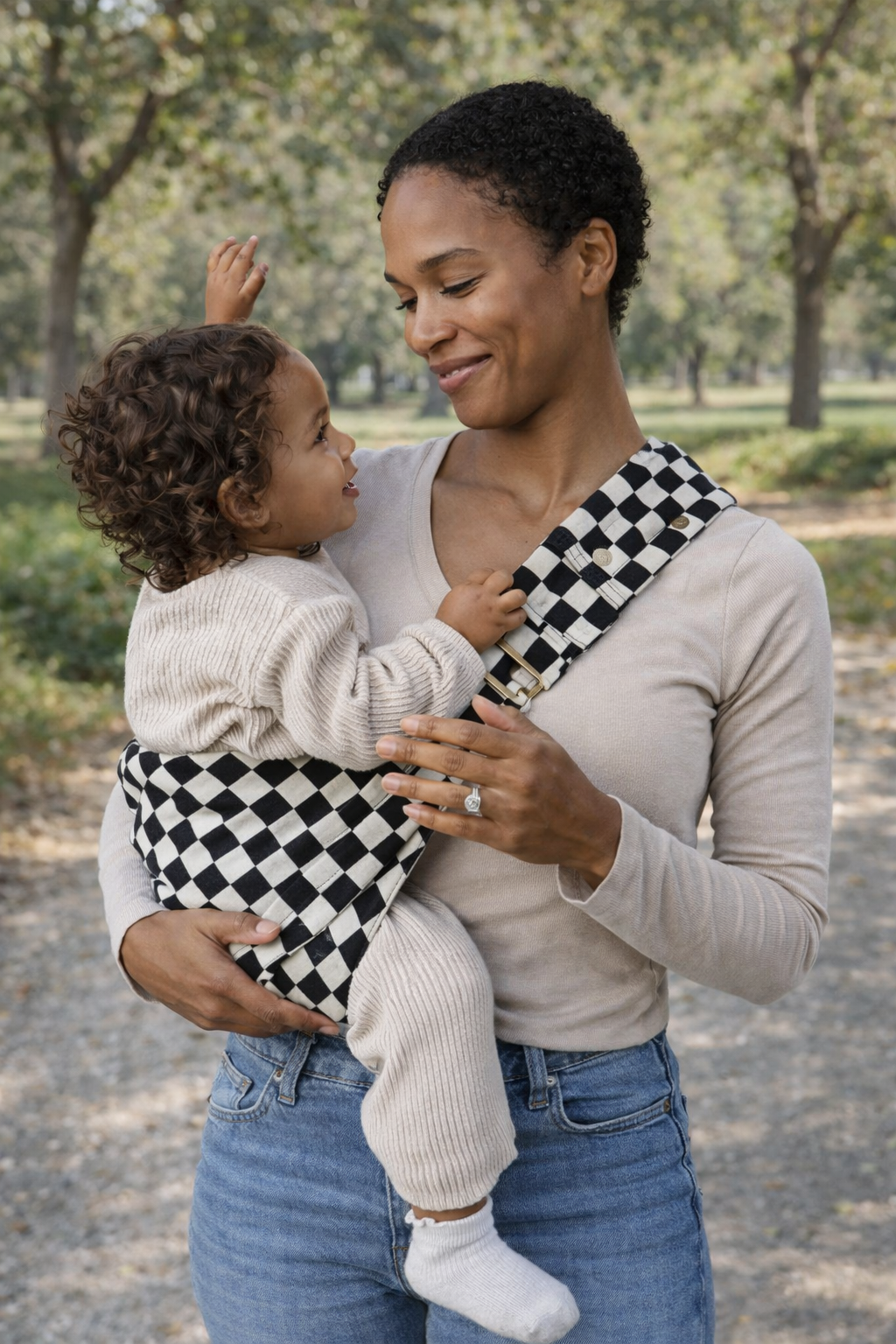 Kola Lightweight Ergonomic Baby & Infant Sling Carrier